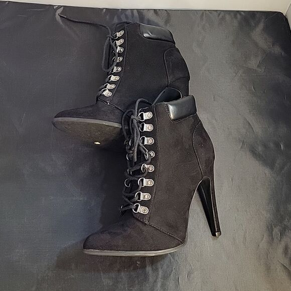 FOREVER 21 SUEDE POINTED TOE LACE UP CLOSURE HIGH HEEL STILETTOS ANKLE BOOTIES - Picture 8 of 16
